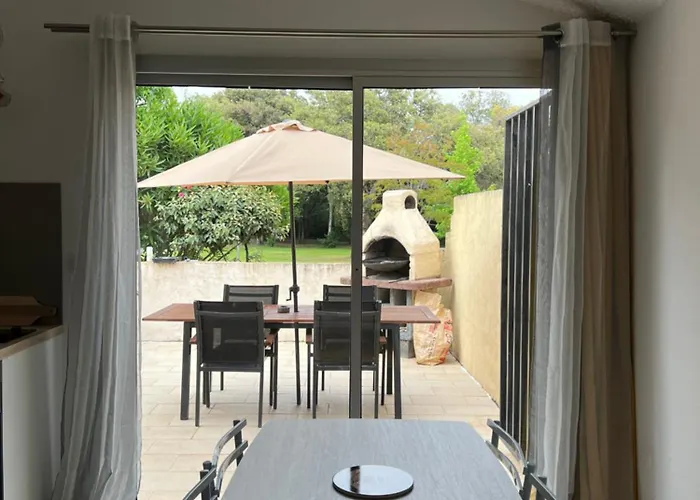 Apartament Bord De Avec Piscine Type 2 *